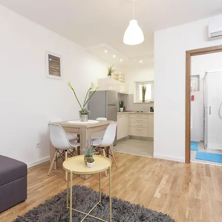 شقة With A Parking Space - 11415 *