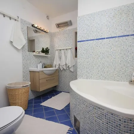 アパート With A Parking Space - 11415 *