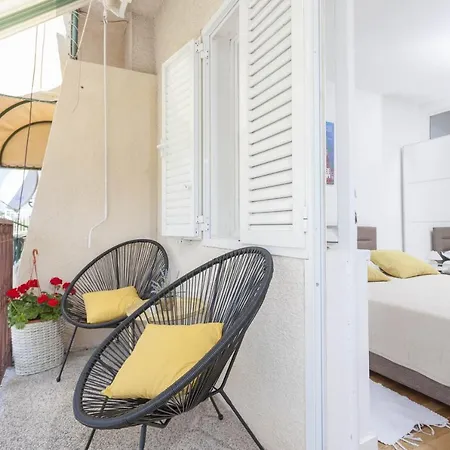 Apartman With A Parking Space - 11415