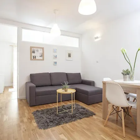 Apartment With A Parking Space - 11415